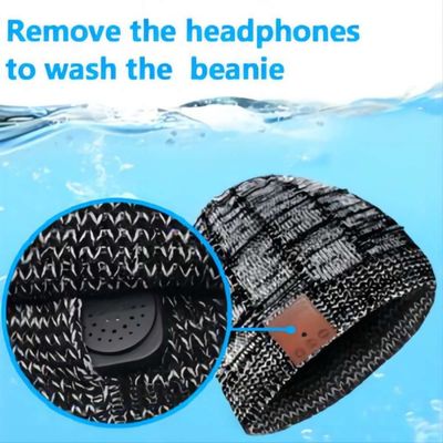 Winter, Wandeling die, het Beklimmen, Bluetooth Beanie Hat With Wireless Headset BT5.0 de aanstoten