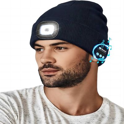 De winternacht die Draadloze Bluetooth-Hoofdtelefoonshoed met 3 Regelbare LEIDEN Licht werken